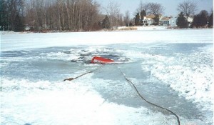 sunk-pickup-in-water